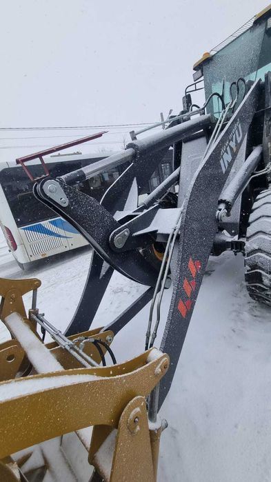 Фронтальный погрузчик INYU ZL988