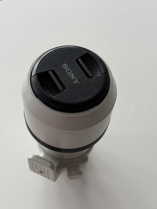 Obiectiv Sony,montura FE, 70-200mm