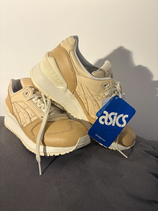 Маратонки ASICS