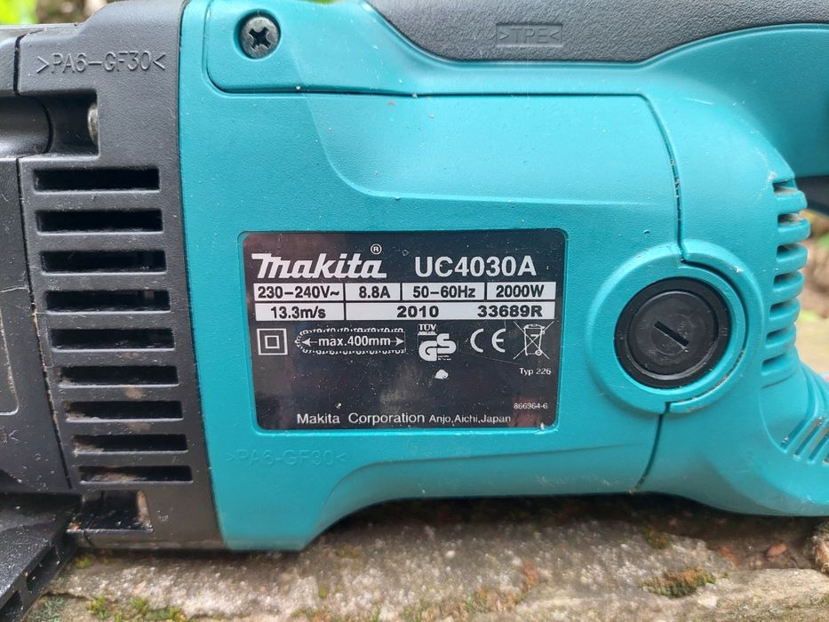 Винтоверт  Makita и електрически верижен трион  Makita UC4030 A