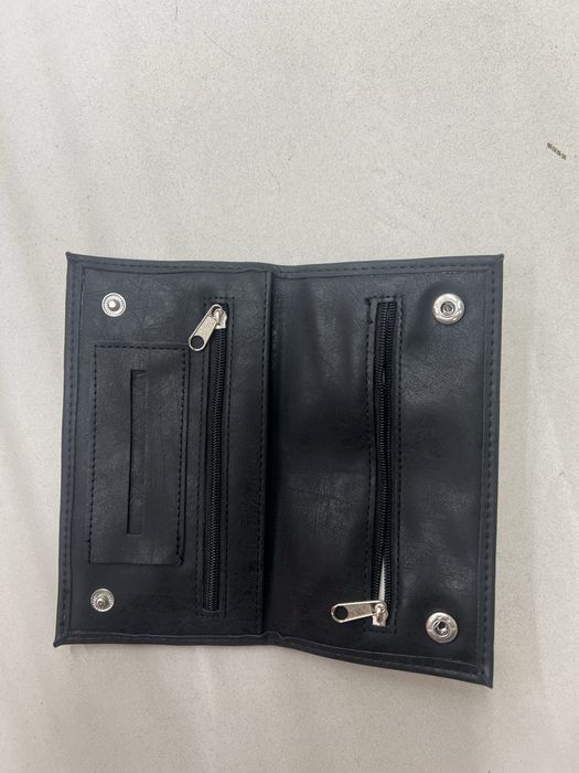 Pouch tutun compartimentat.