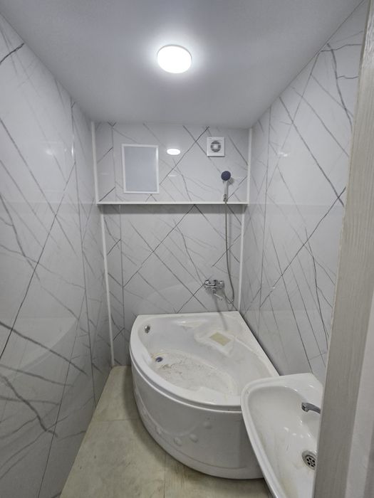 2хоналик подвал 5каватлик янги гиштлик домдан сотилади