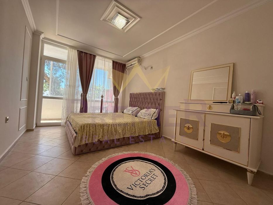 Продава се Двустаен апартамент в к.к. Слънчев бряг - 74 кв.м за 1757 €/кв.м - Снимка #2