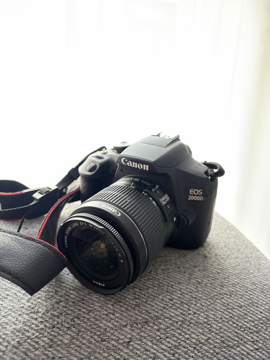 Canon EOS 2000D