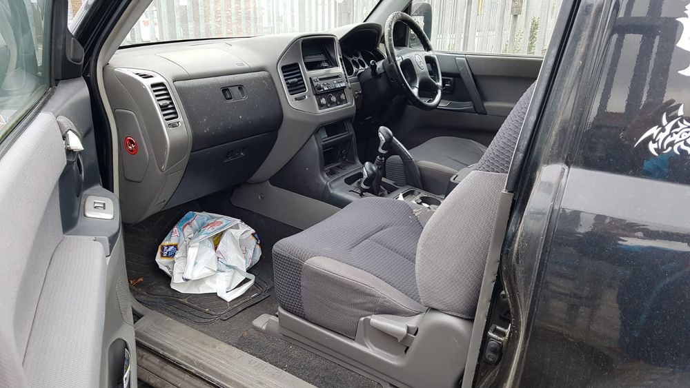 Mitsubishi pajero 3.2 на части