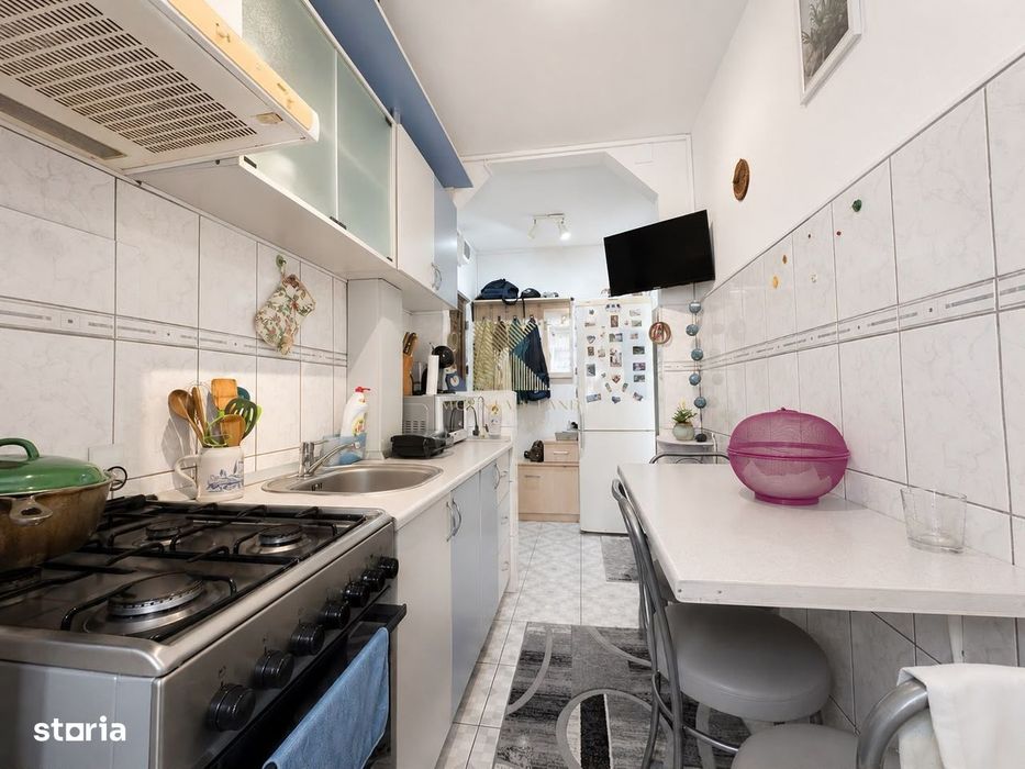 Apartament cu 2 camere | Etaj 1 | Renovat | Loc de parcare | Codlea — fotografia 3