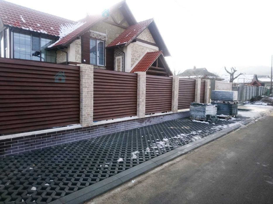 Garduri din panou stil jaluzele, sipca metalica, tabla si alte modele