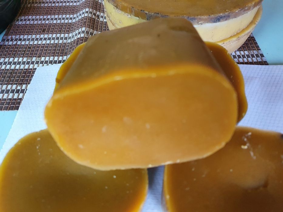 Продам натуральный забрусовый воск.