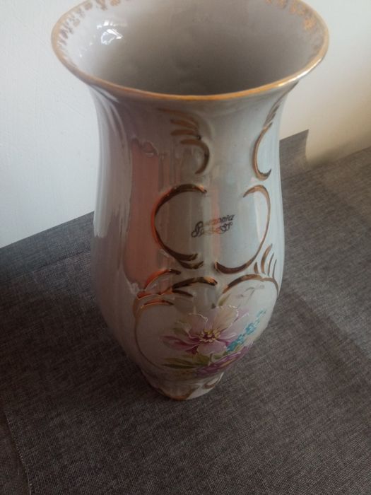 Ваза(перламутровая) фарфоровая