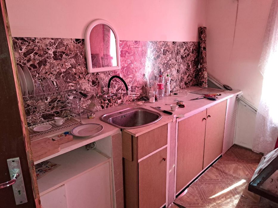 Дава се под наем Промишлена сграда в с. Юнаците, Област Пазарджик - 1600 кв.м за 1683 € - Снимка #4