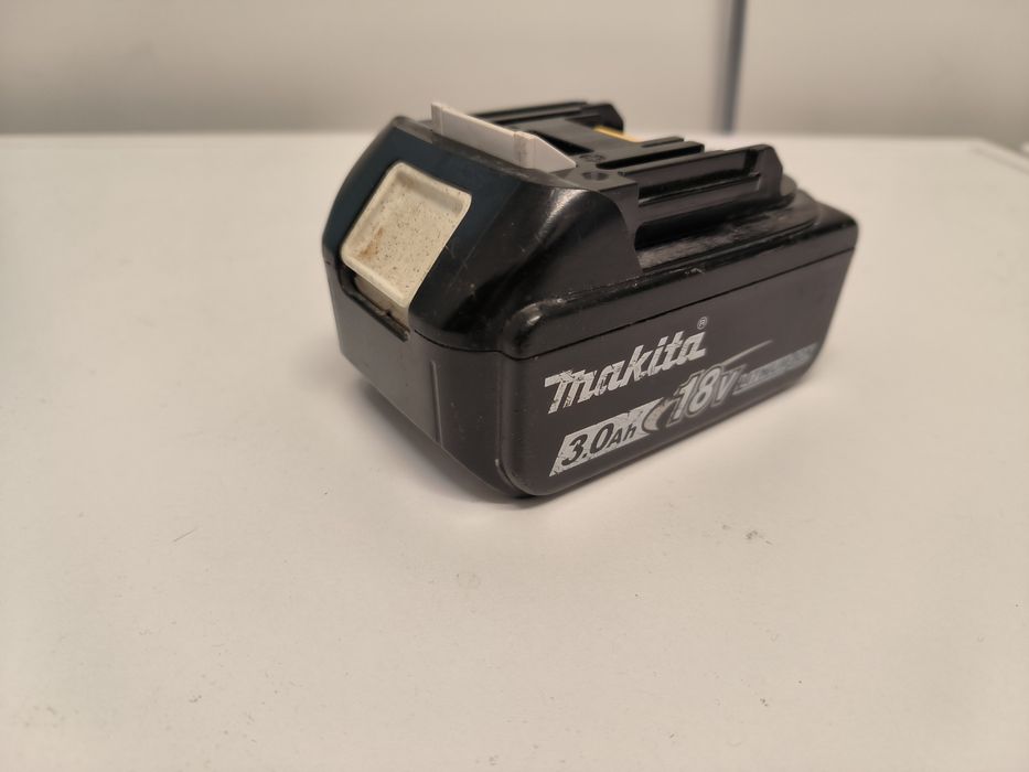 Makita DMR200 Bluetooth speaker блутут тонколона