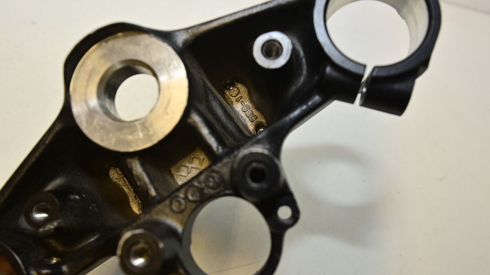 Jug Superior Cu Riser Prindere Ghidon Honda CB500F 2016 - 2017