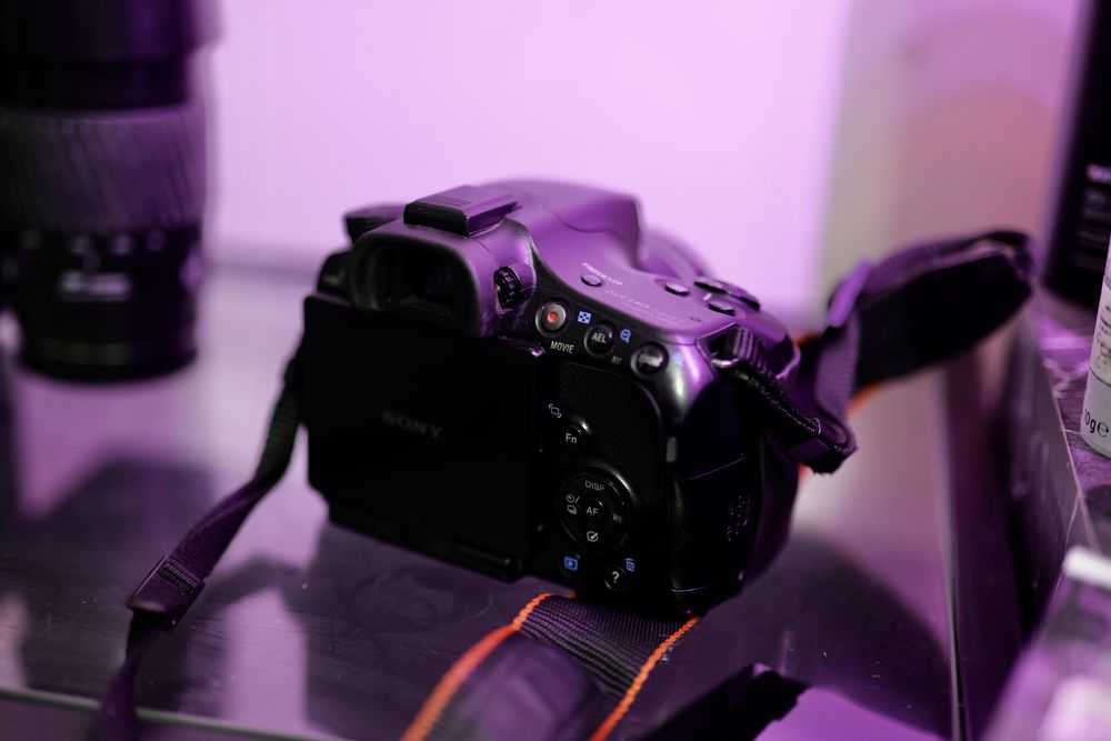 Sony A57 + 5 обектива + Manfrotto раница и аксесоари