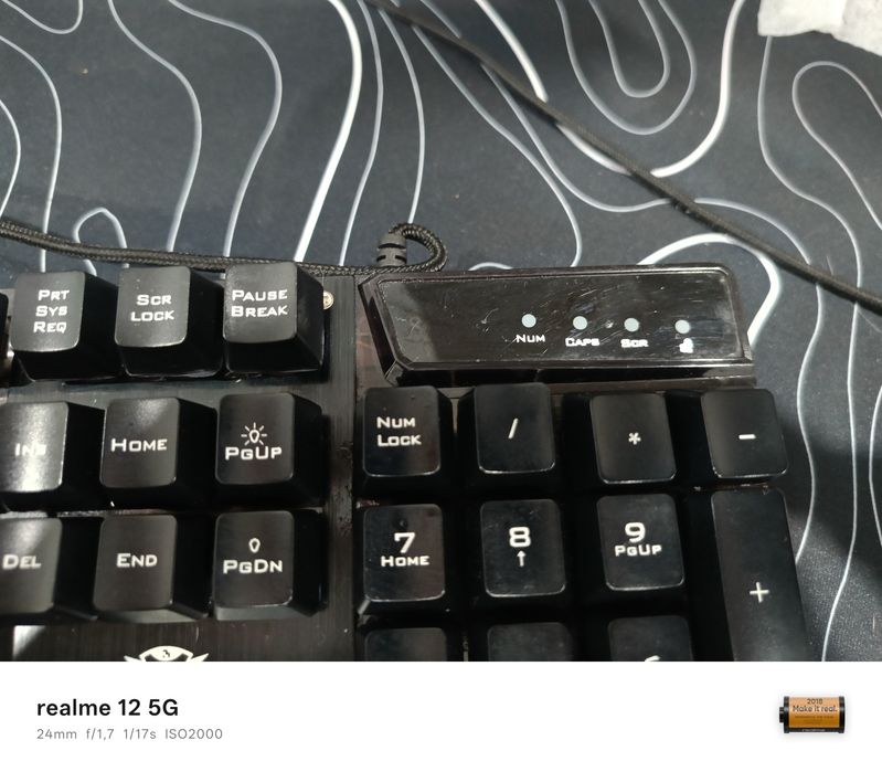 Продам комплект мышка клавиатура