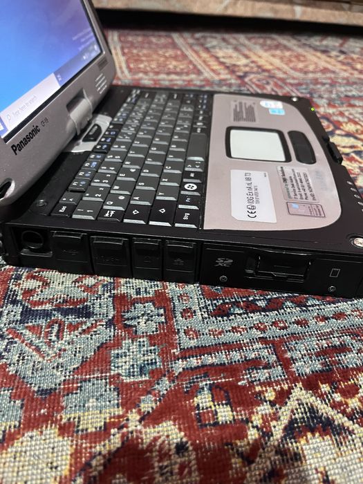 Laptop Militar Panasonic CF19