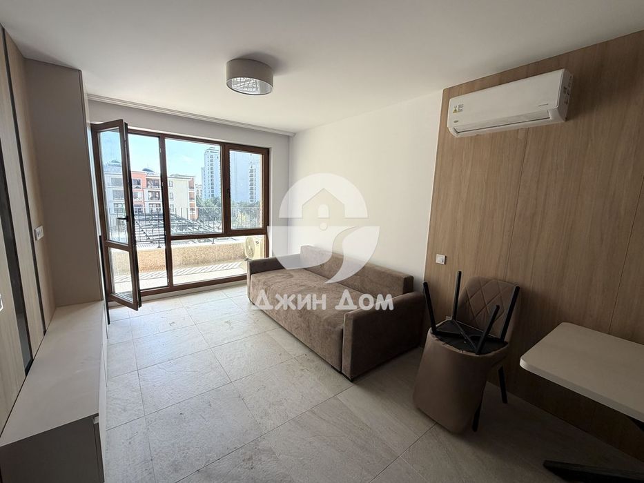 Продава се Двустаен апартамент в к.к. Слънчев бряг - 64 кв.м за 1712 €/кв.м - Снимка #1