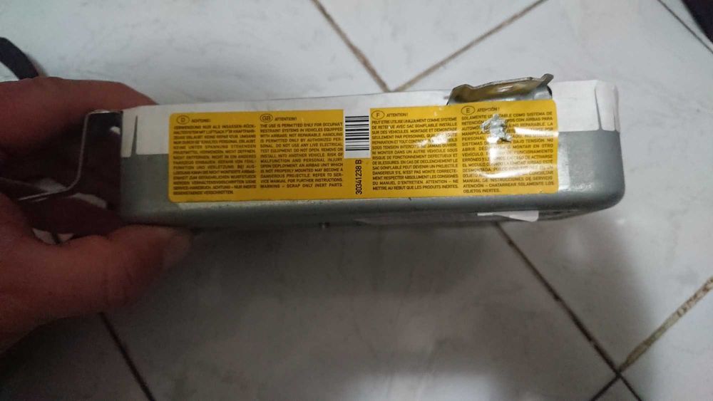 AIRBAG предна дясна врата BMW X3 Е83