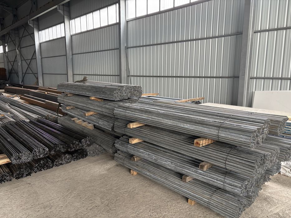 Поцинковани колчета за домати ф25-ф27