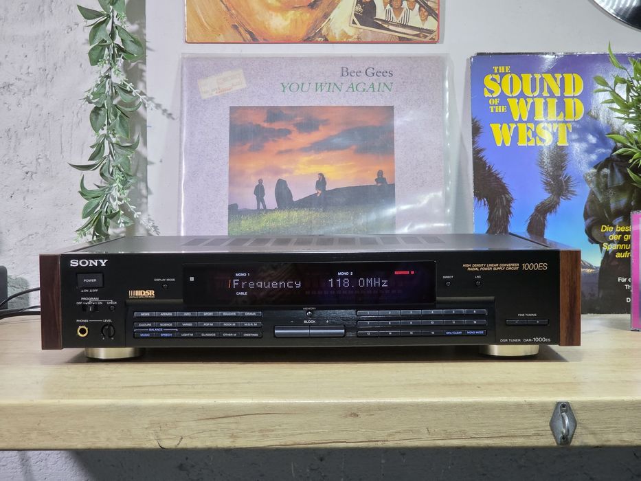 Digital satelit radio SONY DAR-1000ES, DSR hi-end, laterale lemn
