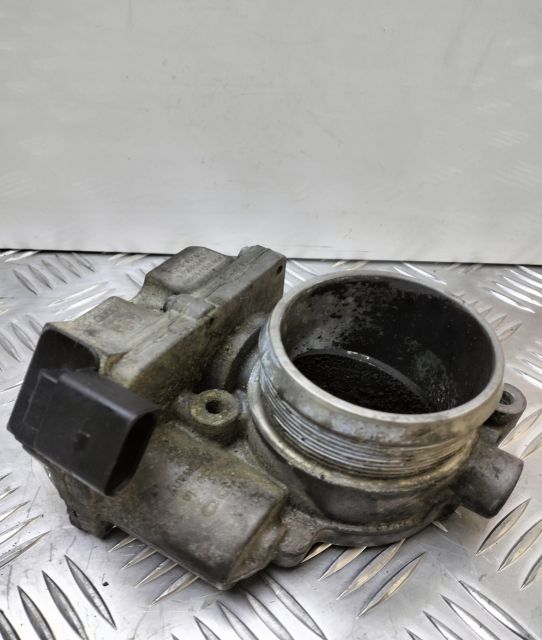 Clapeta acceleratie   3.0 TDI  4E0145950C Audi A4 B7 seria
