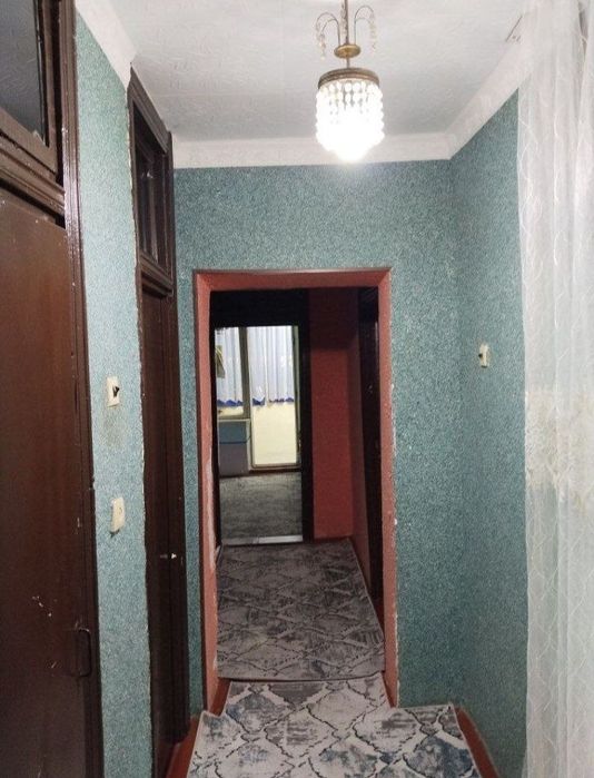 7-mikro rayonda Zarinka kafesi orqasida uy Sotiladi