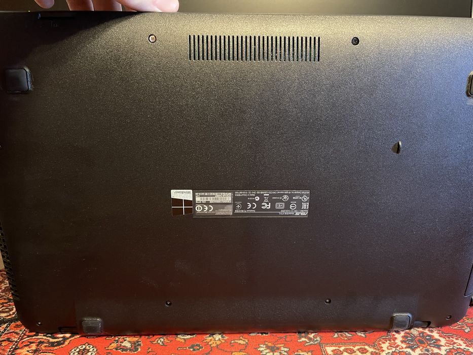 Продам ноутбук Asus X751L