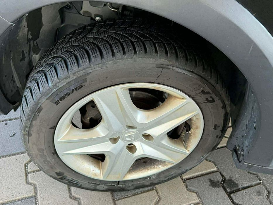 Vand Dacia Sandero an 2013 ,acte la zi