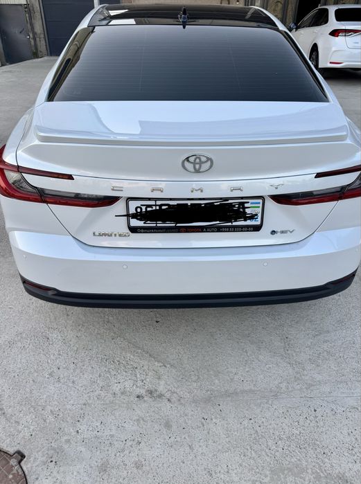 Toyota Camry 2025 — 8