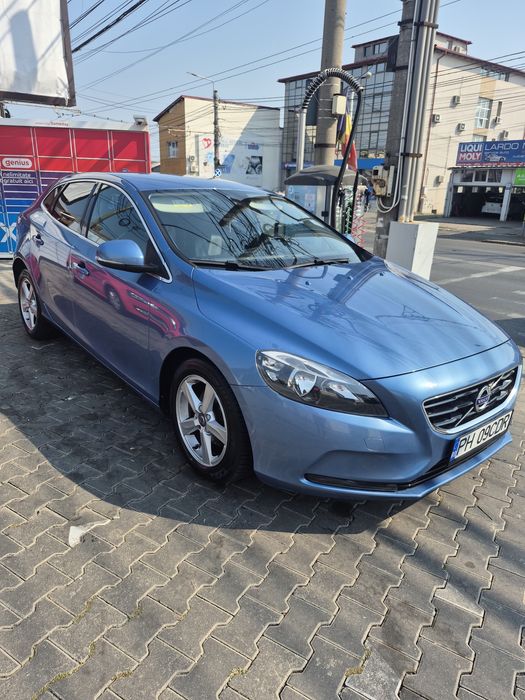 Vând Volvo V40 !