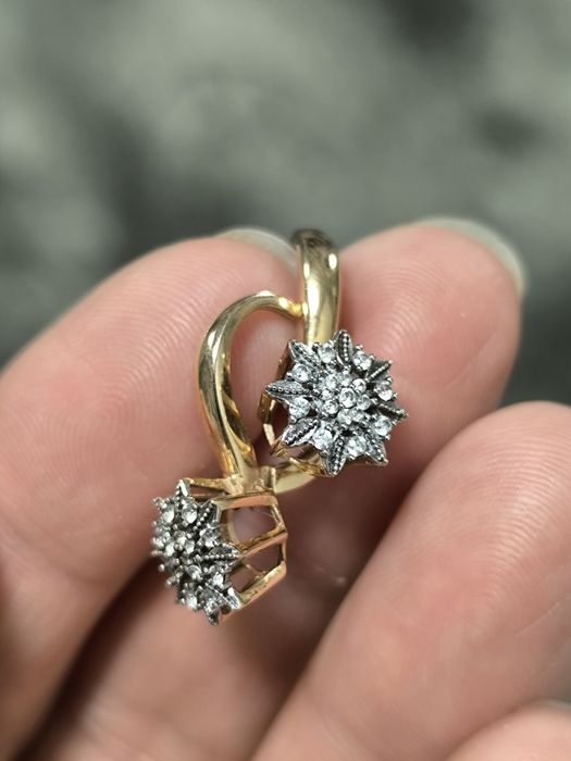 Продам золотой комплект 585