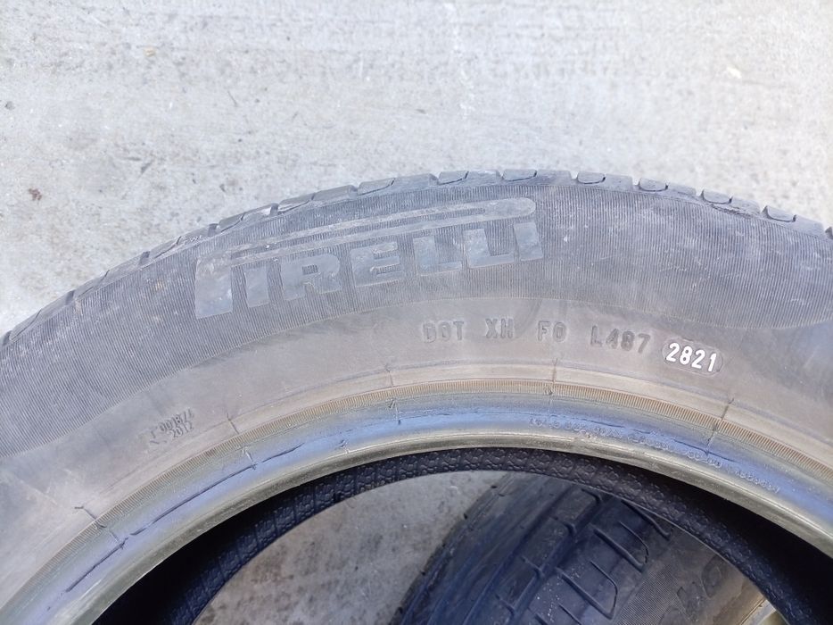 Гуми  205/60/16 2бр.Пирели  21г.