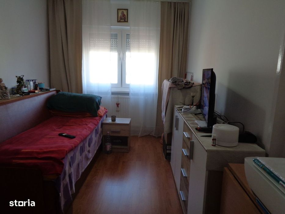 Apartament 3 camere decomandat termoteca mobilat si utilat VLAICU