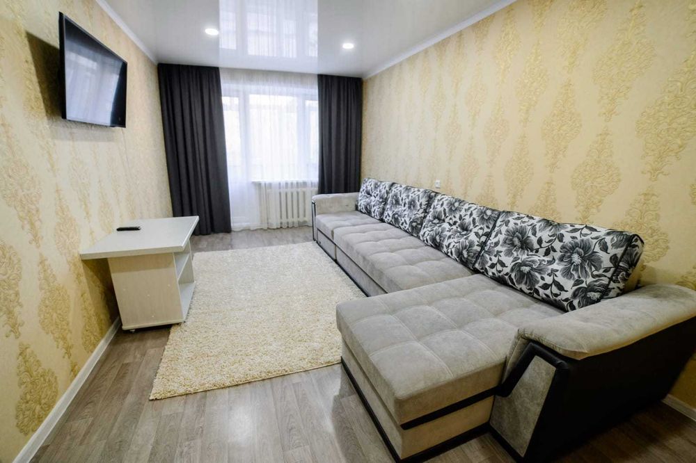 Сдам 2 комнатную квартиру посуточно