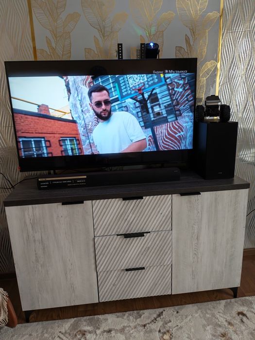 Комод,шкафы,компьютерный стол