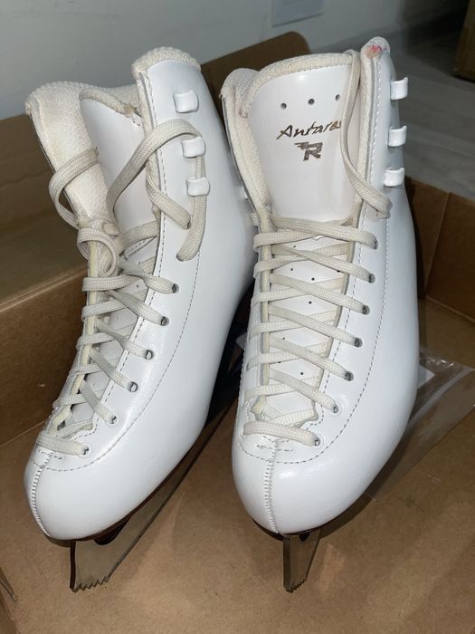 Коньки профессиональные фигурные