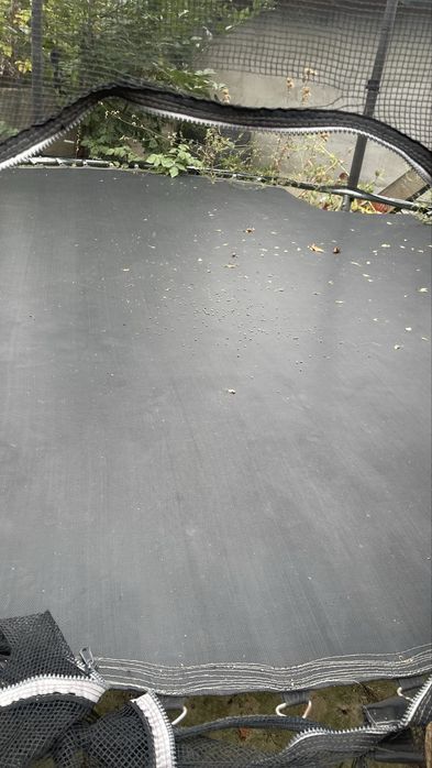 Батут большой качество хорошее