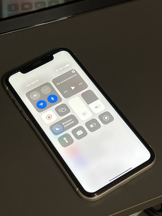 Айфон 11 64гб идеальное состояние