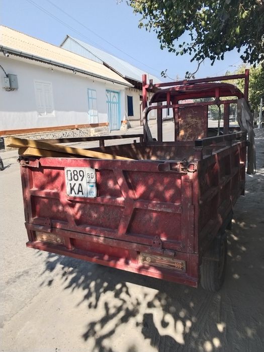 Benzinli moto sotiladi