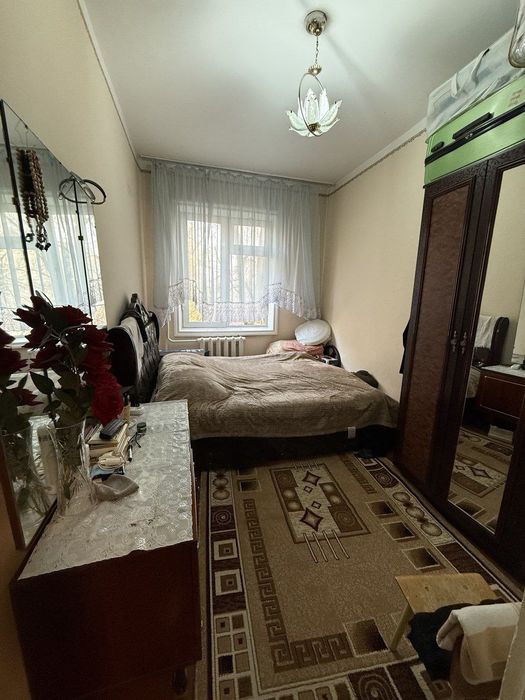 Туркистон метро. 4х ком.