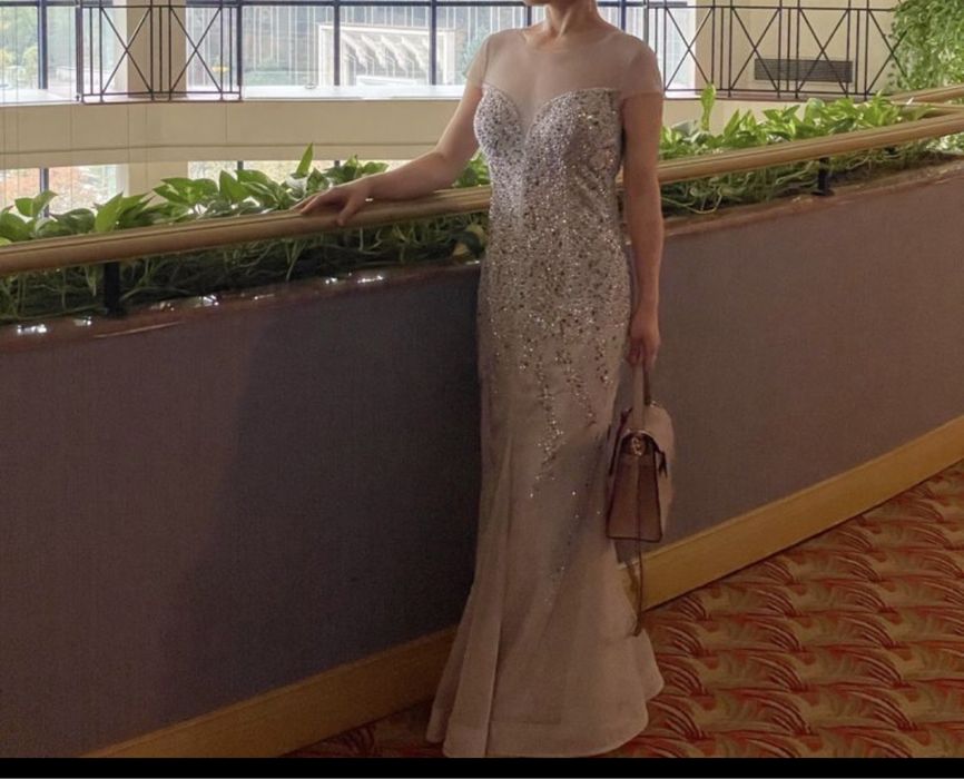 Вечернее платье 44