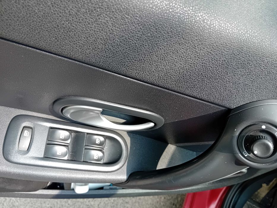 Renault clio 3 1.4 benzina 16 valve