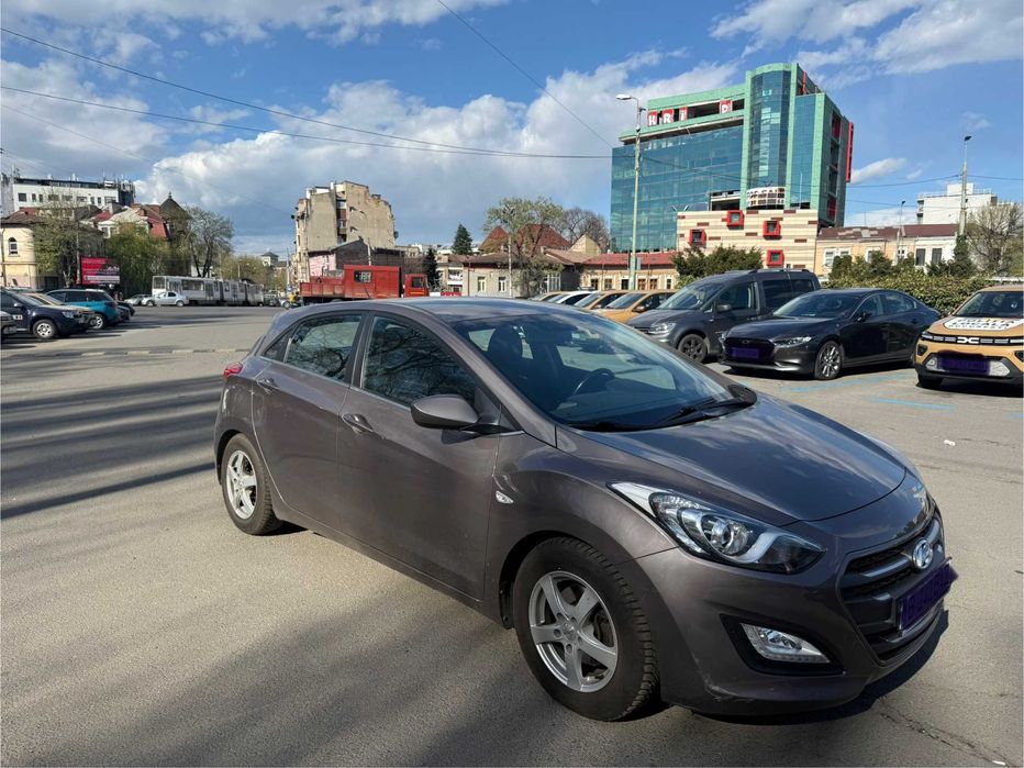 Hyundai i30 Hatchback | 1.6 Benzina | 7DCT (Automata) | Euro 6  | 135 CP  | 2015  | 145000 KM