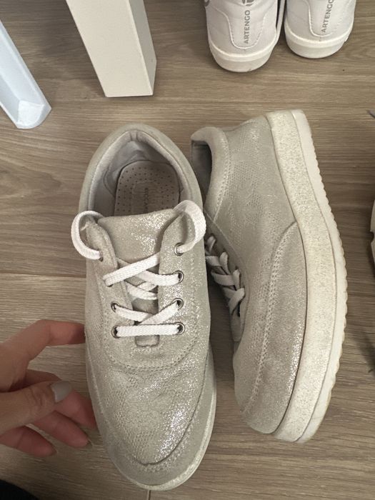 Дамски обувки-спортни и елегантни