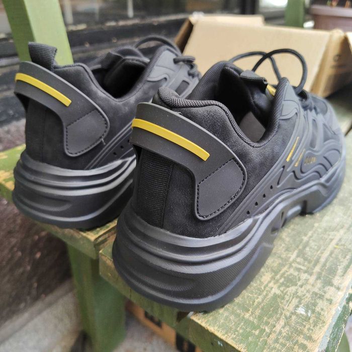 Мъжки спортни обувки / маратонки