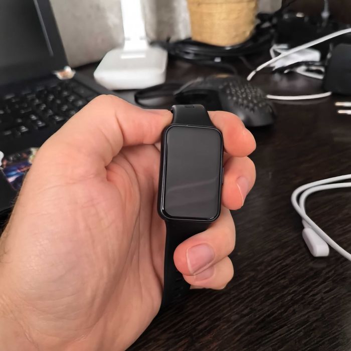 Продам фитнес браслет