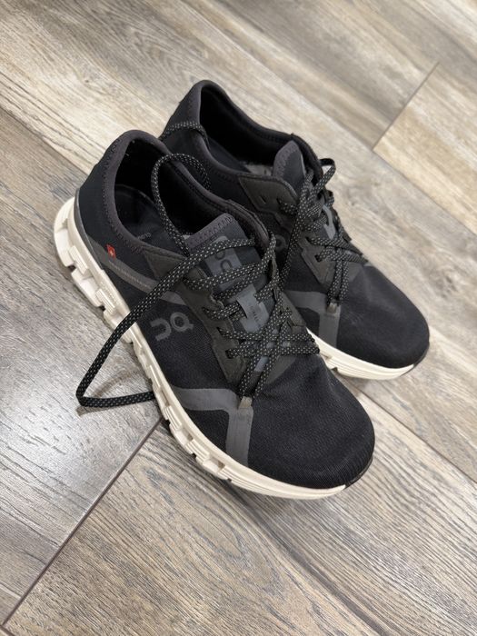 Кроссовки On Running