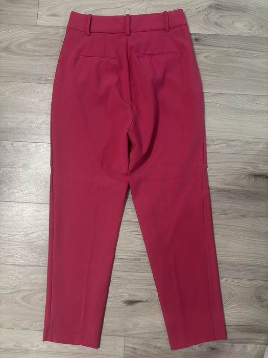 Пролетен панталон MOHITO р-р 38