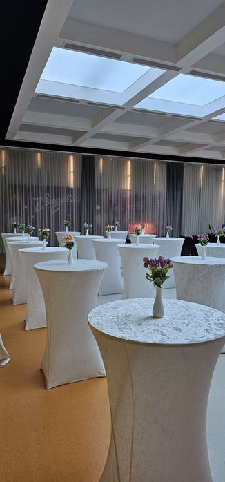 Прокат стол стул. Аренда Посуда. Stol stullarni va chinni buyumlar.