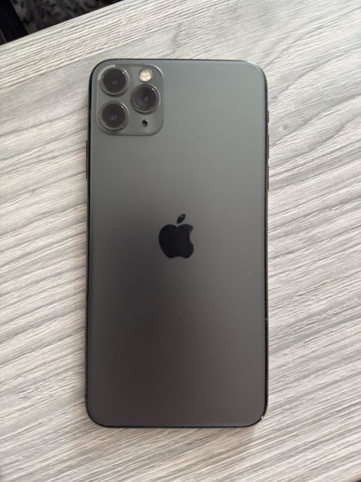 Продам iphone 11 Pro max Айфон 11 про макс