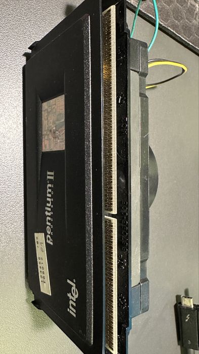 Procesor CPU Pentium 2 233Mhz Slot1